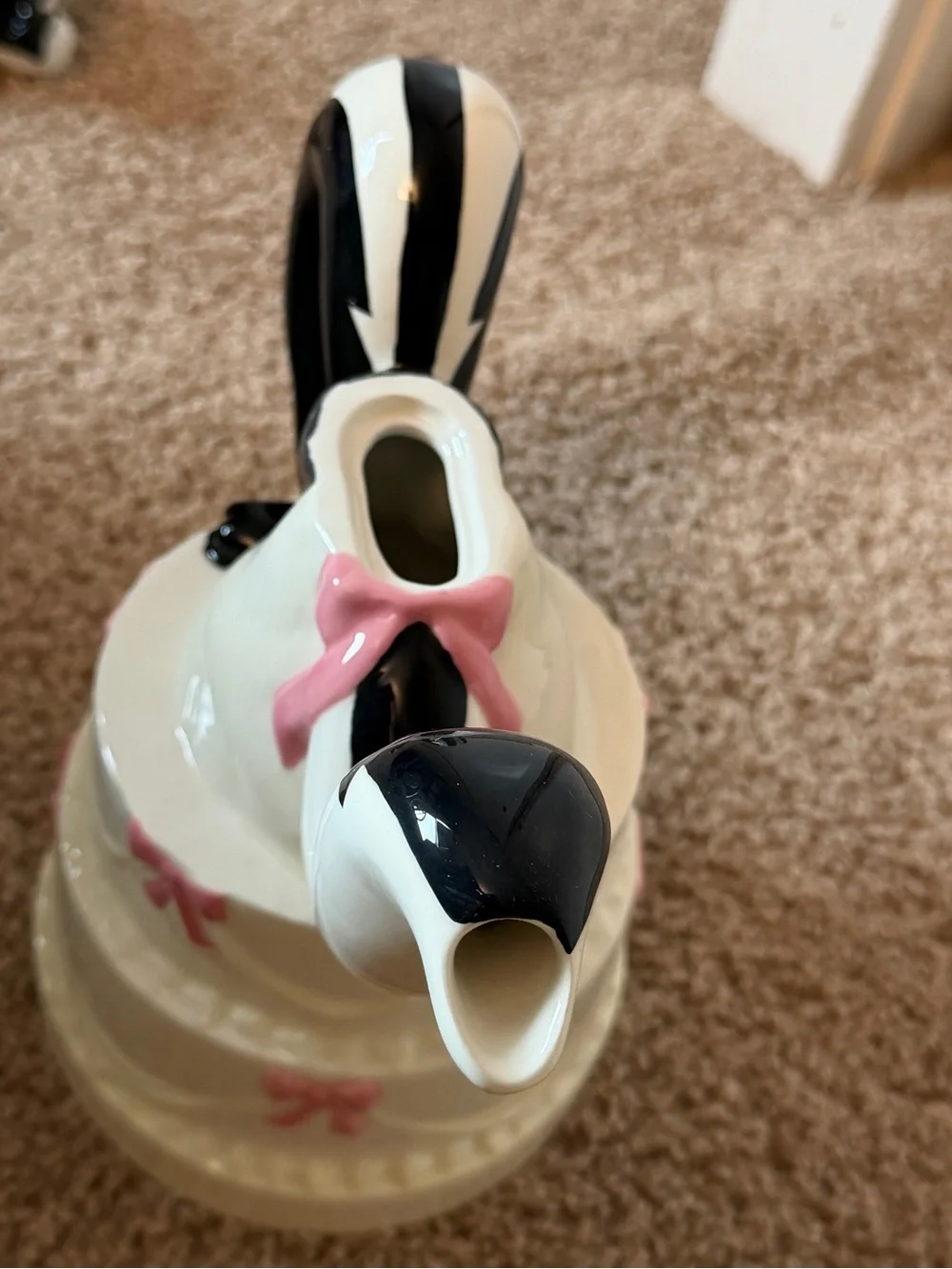 Warner Bros. Ceramic Pepe Le Pew Wedding Cake Teapot - Black, White & Pink